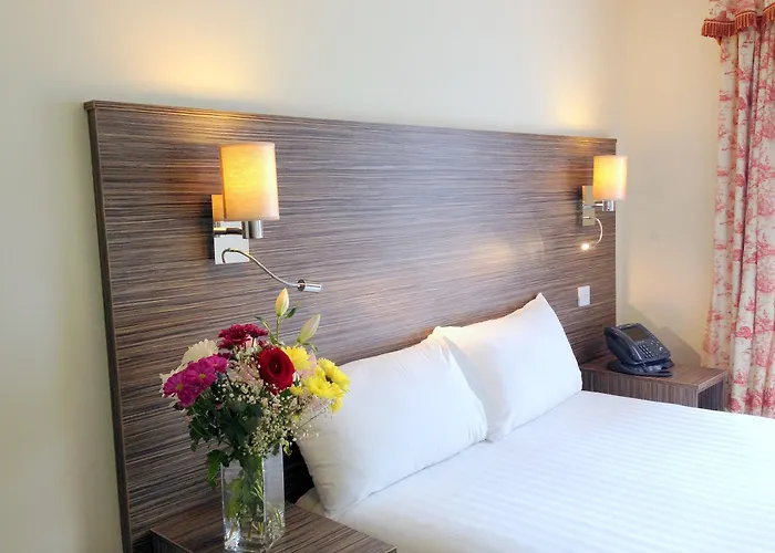 Ely House Hotel