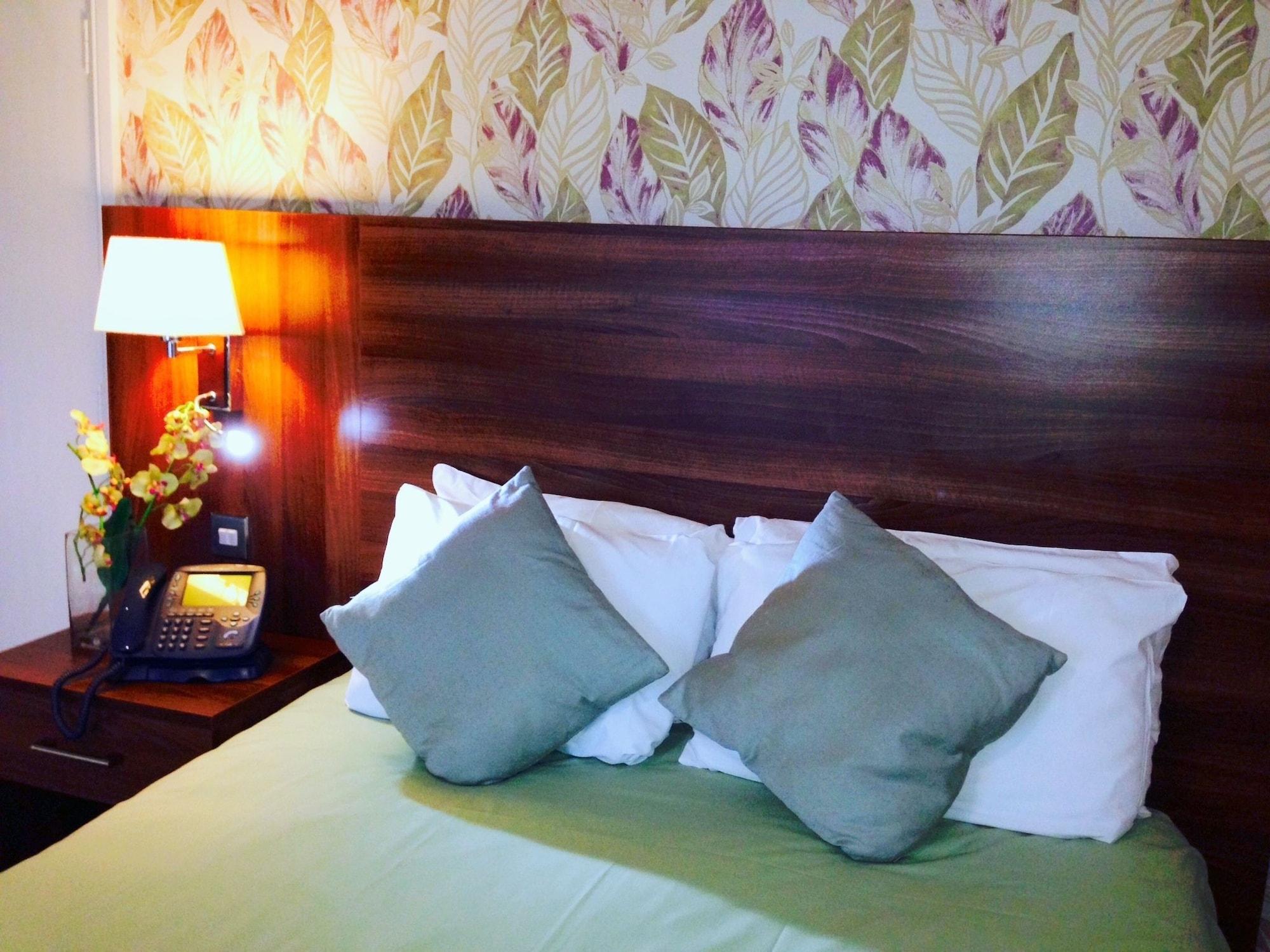 Hotel Ely House Wolverhampton