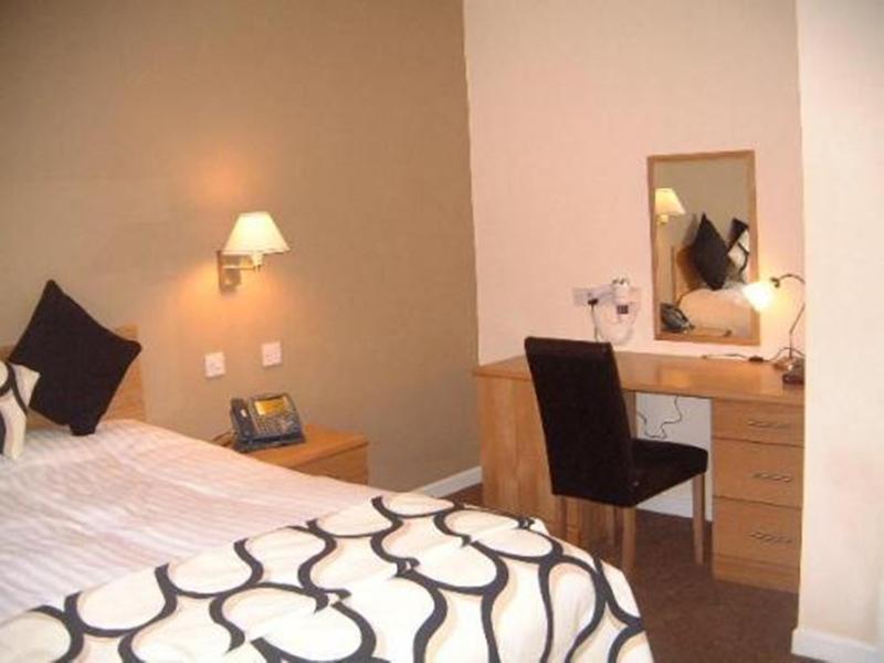 Ely House Hotel