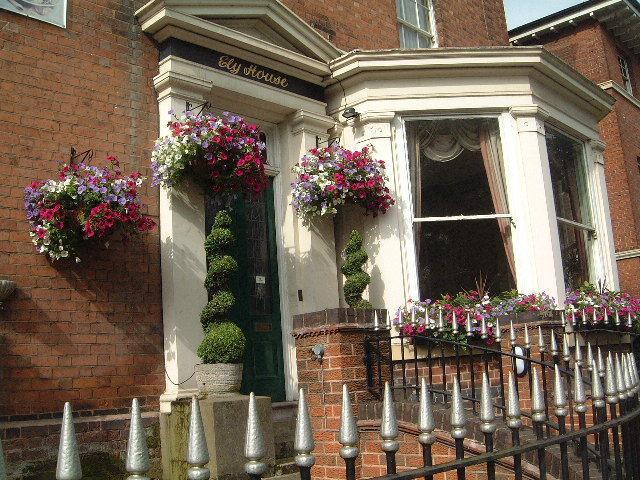 Ely House Hotel 3*