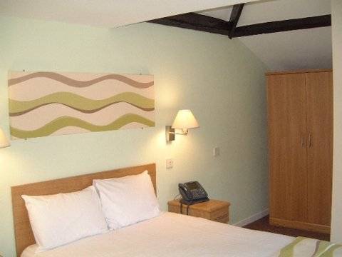 Ely House Hotel Wolverhampton
